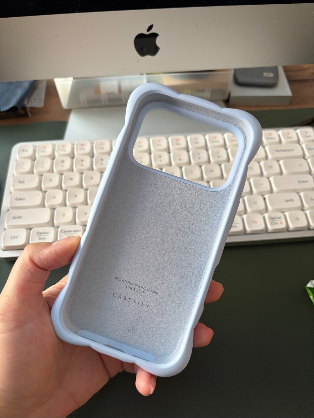 Casetify Cloud Case Iphone 17 Pro Sky Blue — image 2 of 3
